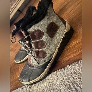 Sorel waterproof boots